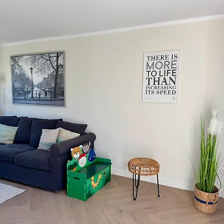 Huebsches Ferienhaus In Ouddorp - Fusslaeufig Zum Strand Und Zentrum Exteriör bild