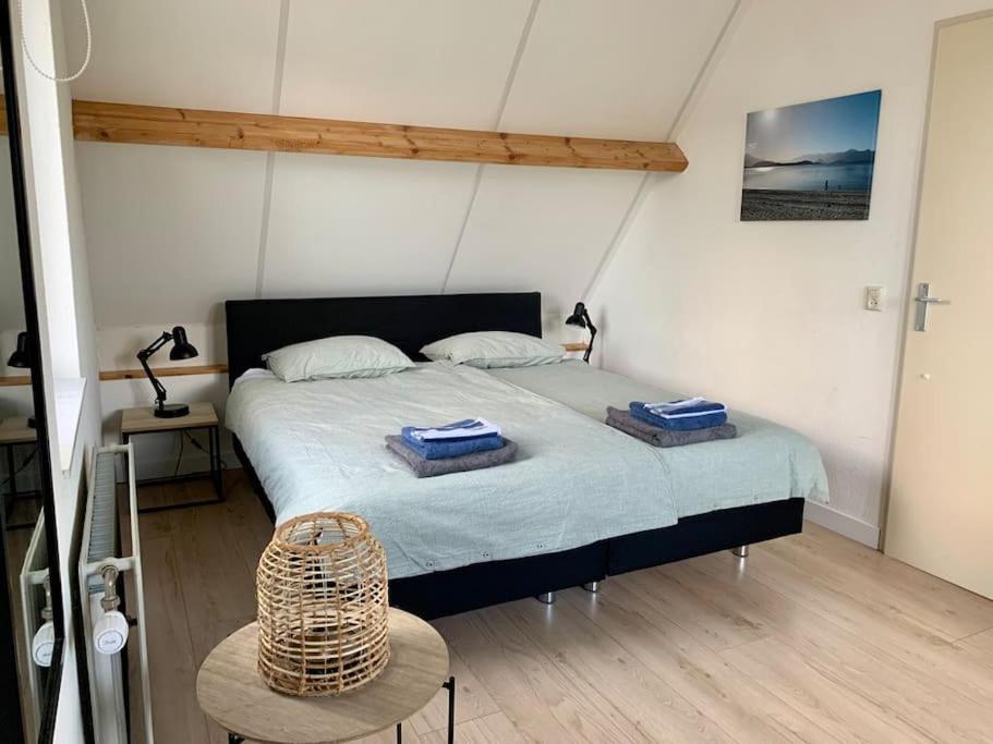 Huebsches Ferienhaus In Ouddorp - Fusslaeufig Zum Strand Und Zentrum Exteriör bild